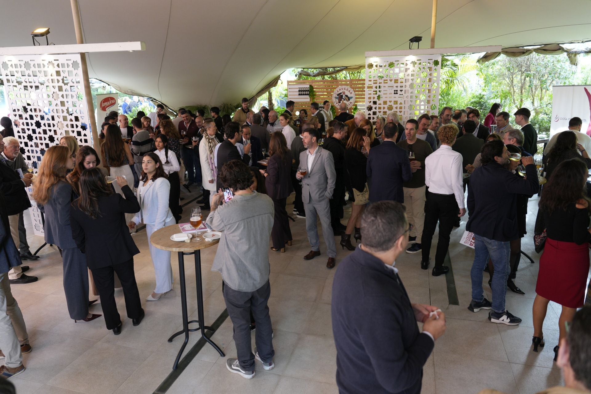 La presentación de la novena edición de la guía &#039;Quién es quién en la gastronomía de Málaga 2025&#039;, en imágenes