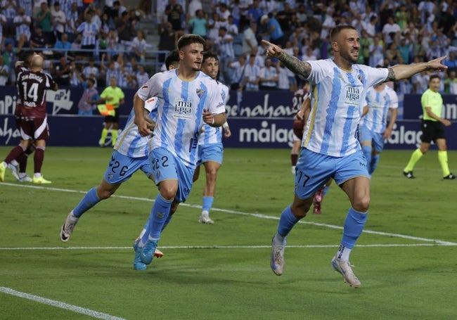 Dionin celebra su gol al Albacete.