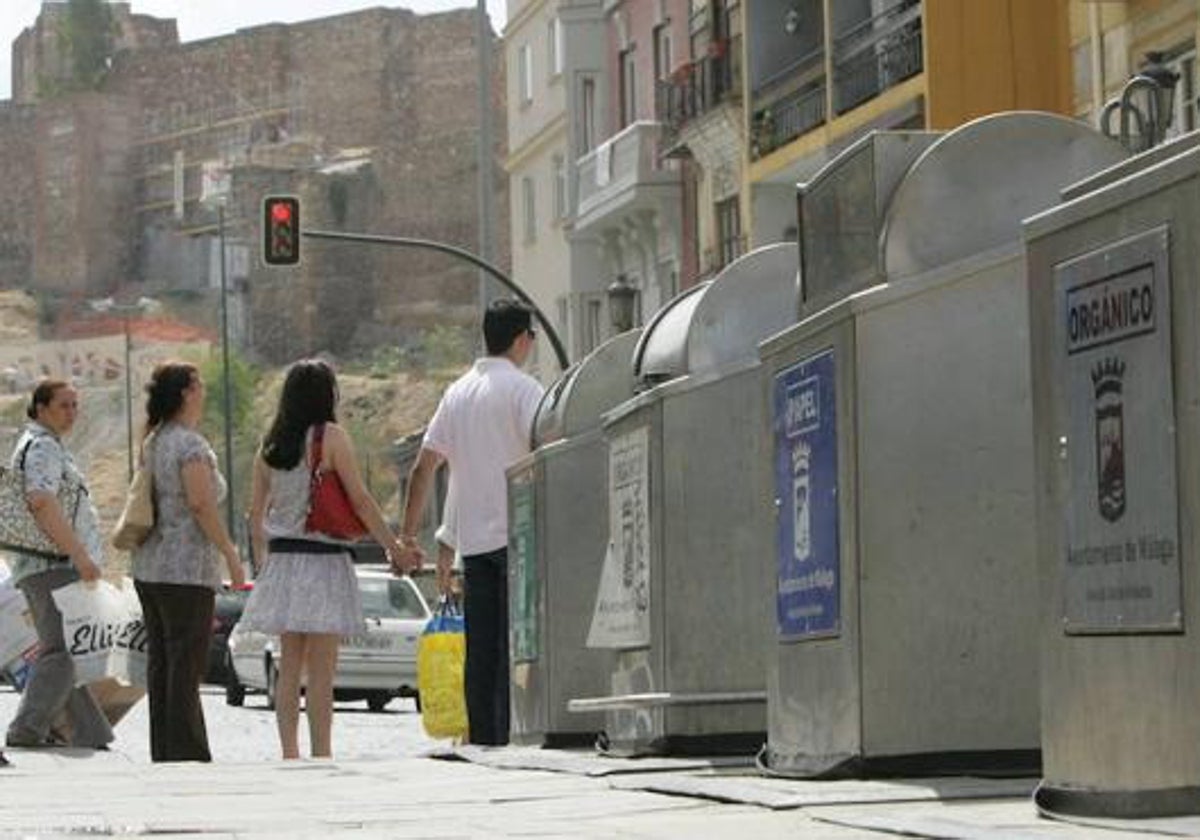 Contenedores soterrados en el Centro.