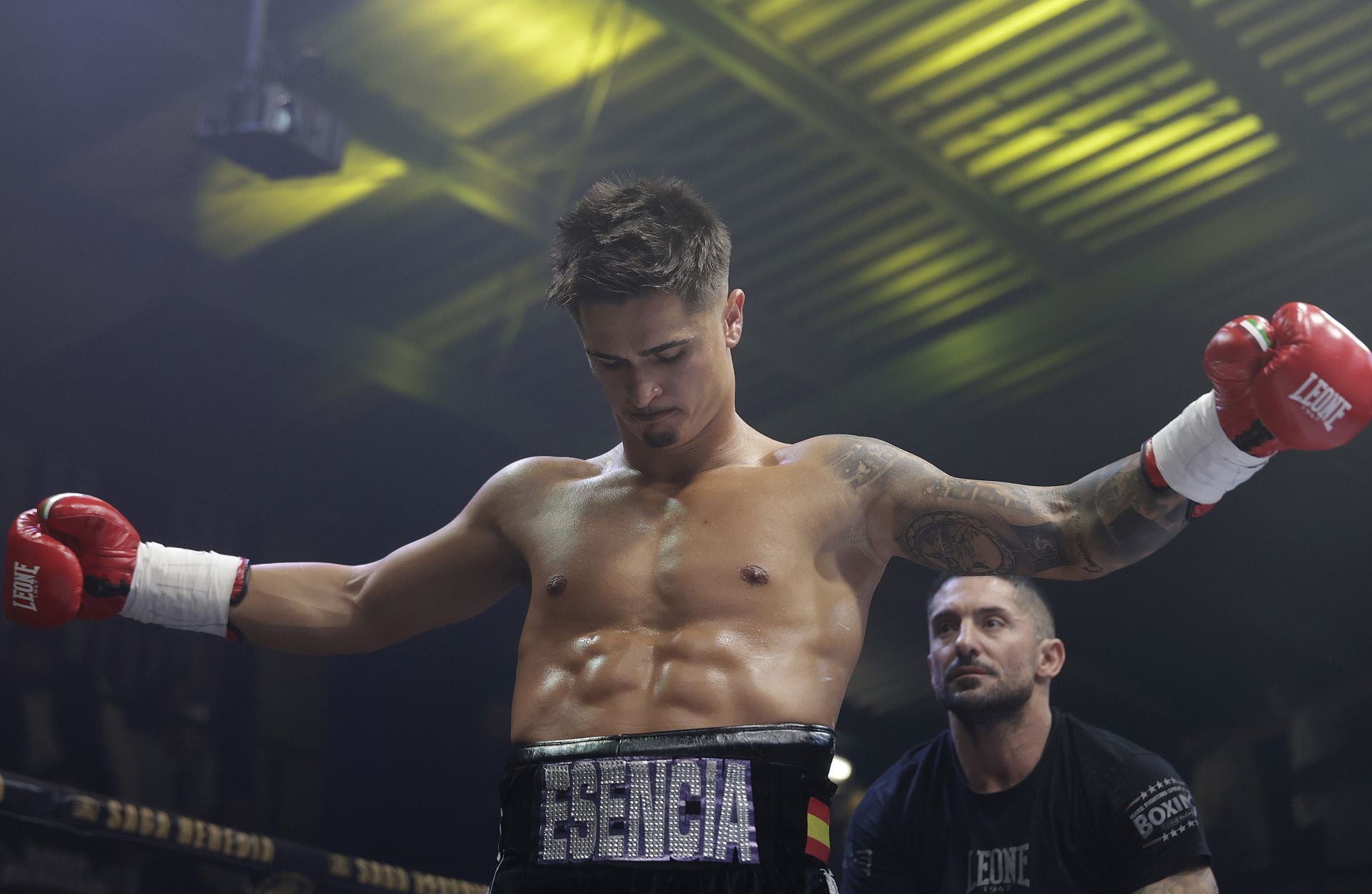 Samuel Molina vence a Alejandro Meneses: el combate, en imágenes