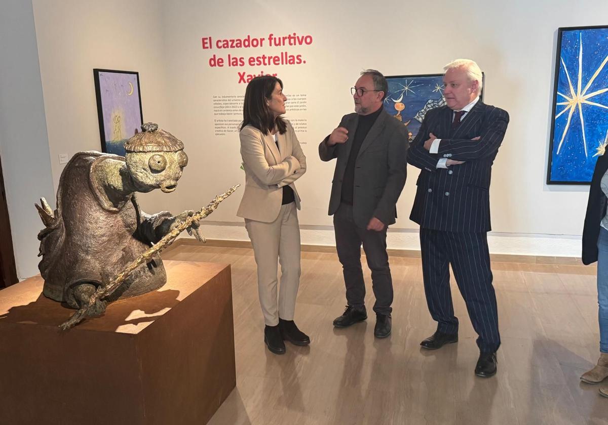 Por la derecha, Xavier, Haro y Garrido en el Museo Fundación Unicaja Joaquín Peinado de Ronda.