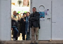 Hussein, su esposa Samsa, Muna, y sus hijos, fundadores de la Asociación Palmira, Lama y Wassim.
