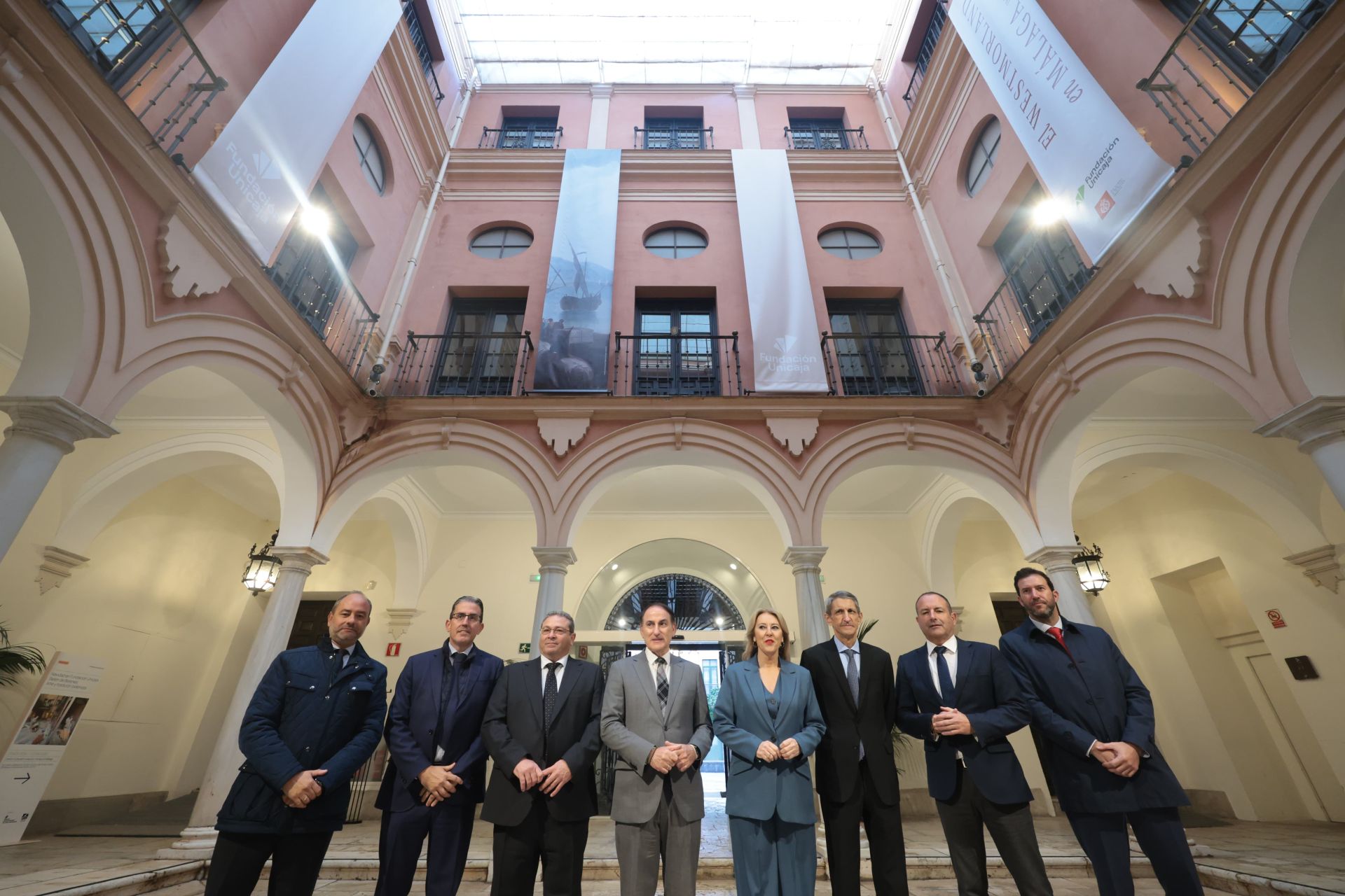 Encuentro con Carolina España, consejera de Economía y Hacienda de la Junta de Andalucía