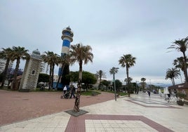 Imagen del paseo marítimo de Torre del Mar.