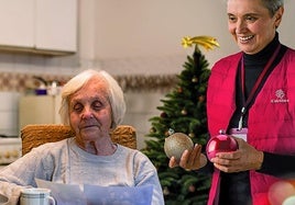 Las personas mayores que viven solas son uno de los colectivos más vulnerables según Cáritas Diocesana.