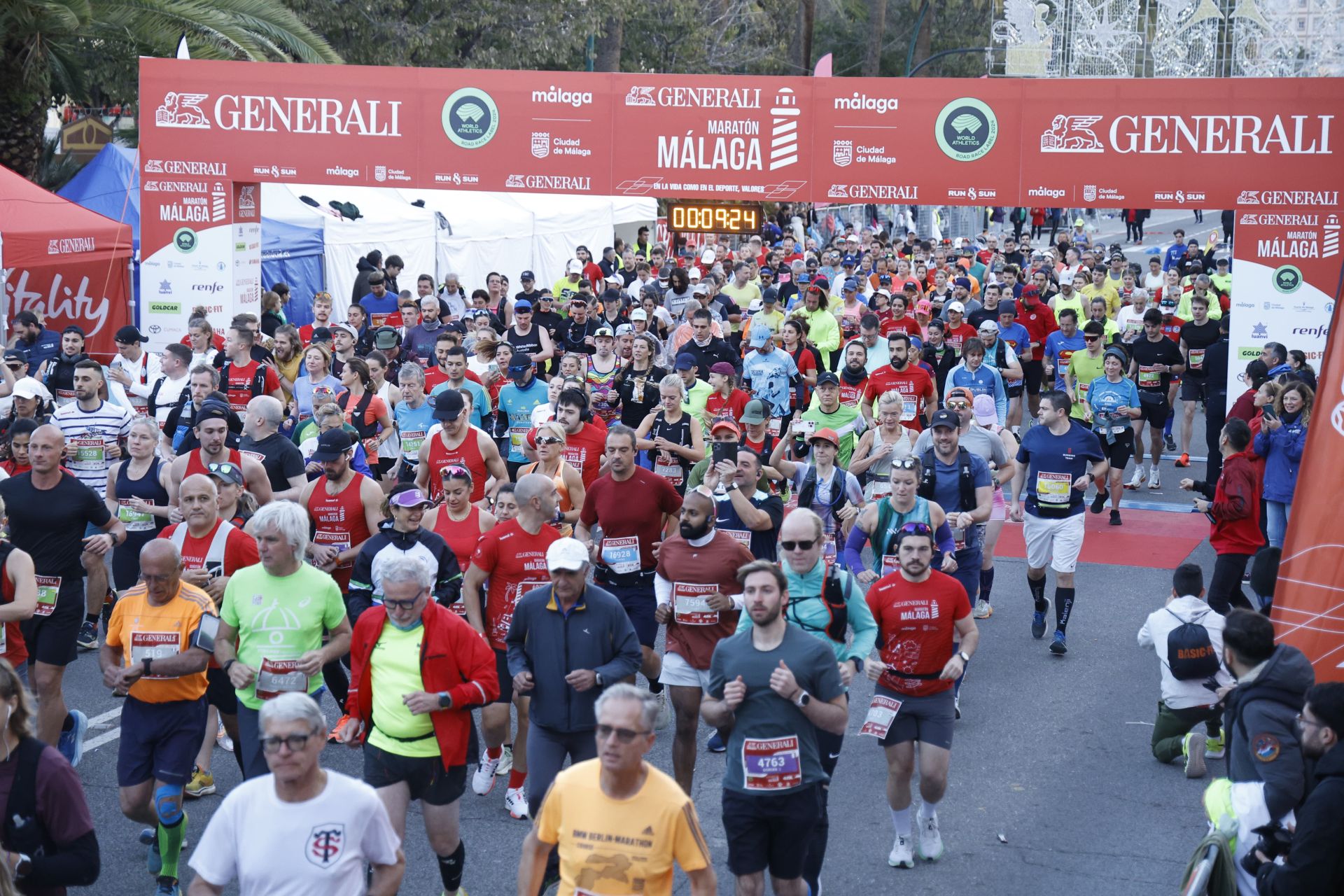 Las mejores imágenes del Generali Maratón de Málaga 2024