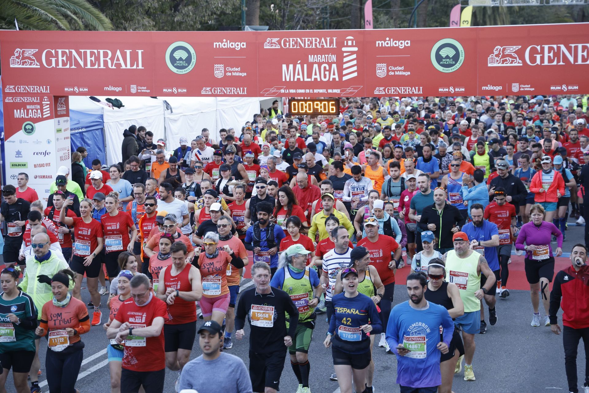 Las mejores imágenes del Generali Maratón de Málaga 2024