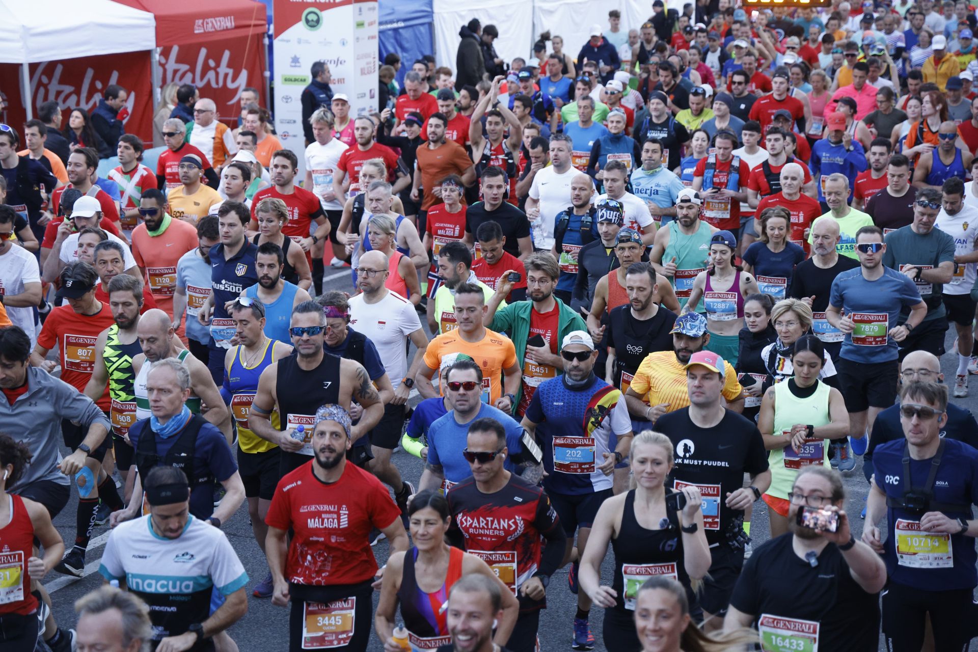 Las mejores imágenes del Generali Maratón de Málaga 2024