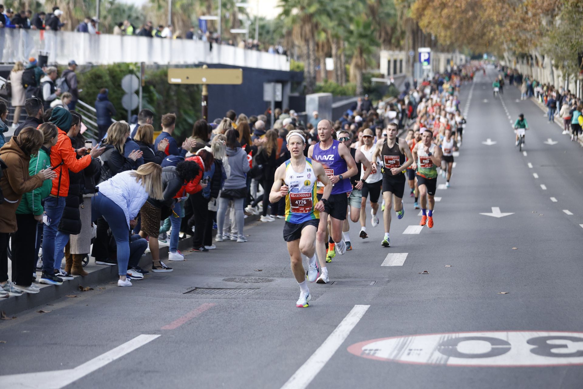 Las mejores imágenes del Generali Maratón de Málaga 2024