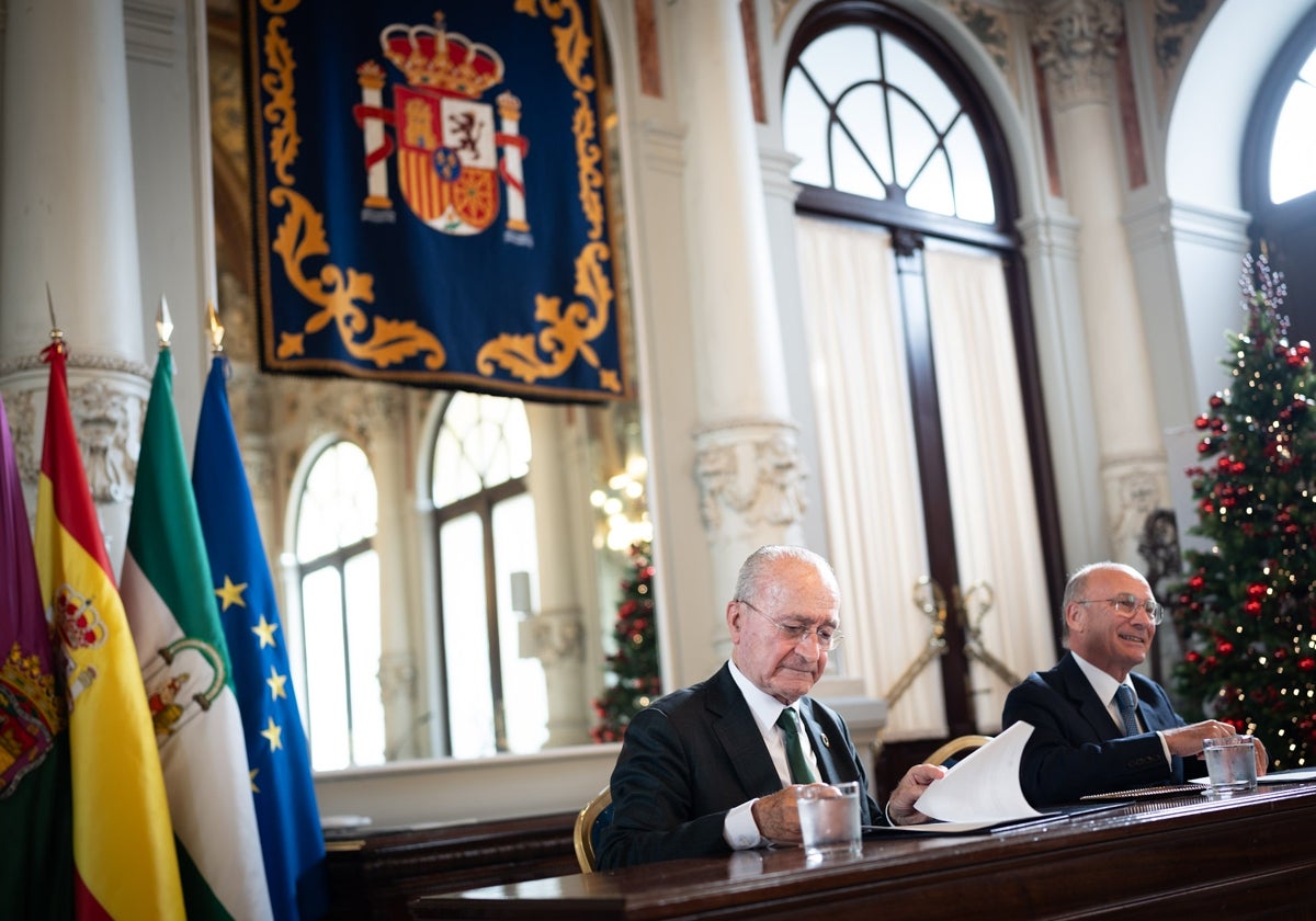 Francisco de la Torre y Carlos Rubio, en el Salón de los Espejos.