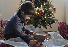 ¿Avalancha de juguetes en Navidad? Apunta la regla de los cuatro regalos