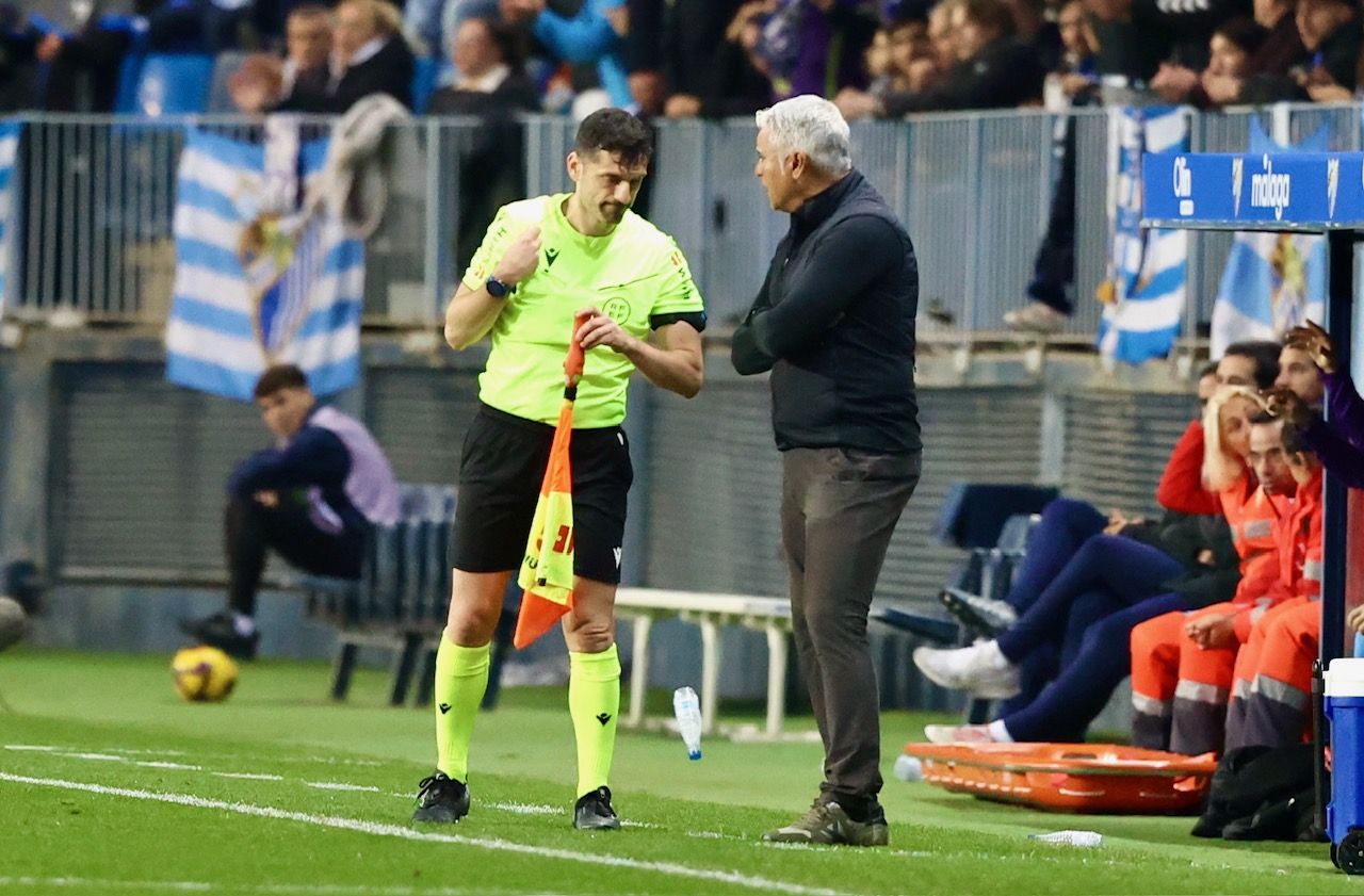 El Málaga - Eldense, en imágenes