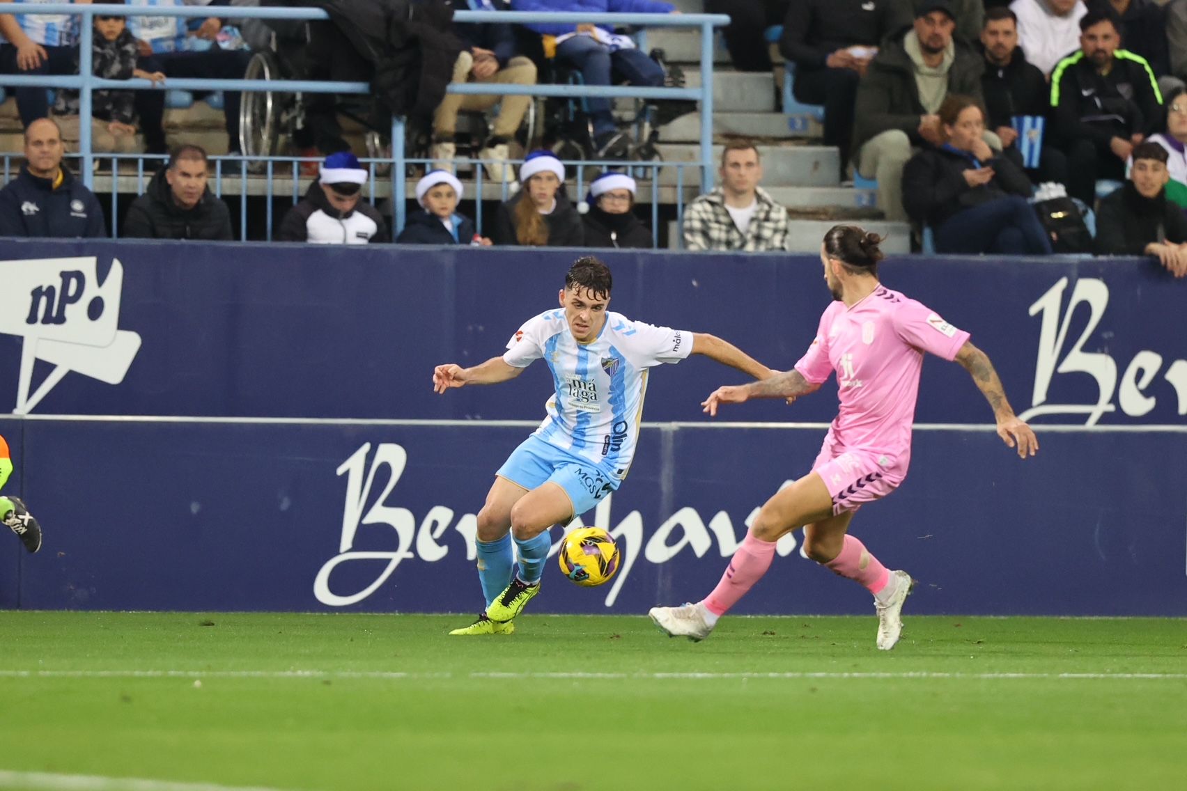 El Málaga - Eldense, en imágenes