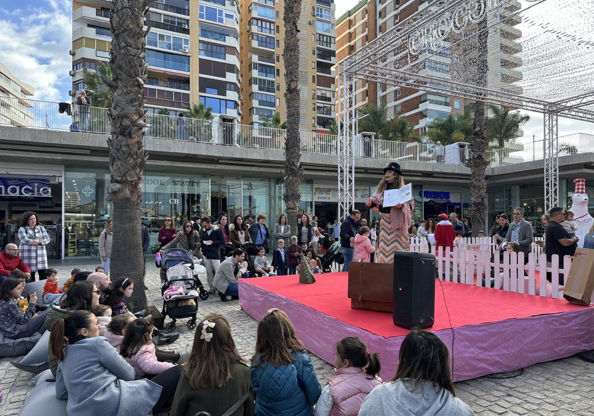¡El Paje Real Real llega a Chocoland, el festival de la Navidad de Muelle Uno!