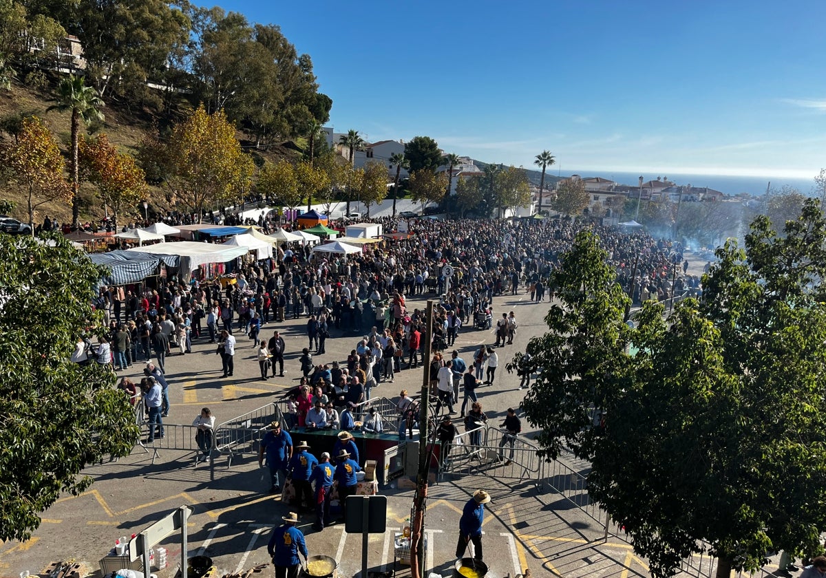 Imagen de una edición anterior de la popular Fiesta de las Migas de Torrox.