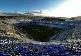 Panorámica de La Rosaleda, donde se celebrará el choque.