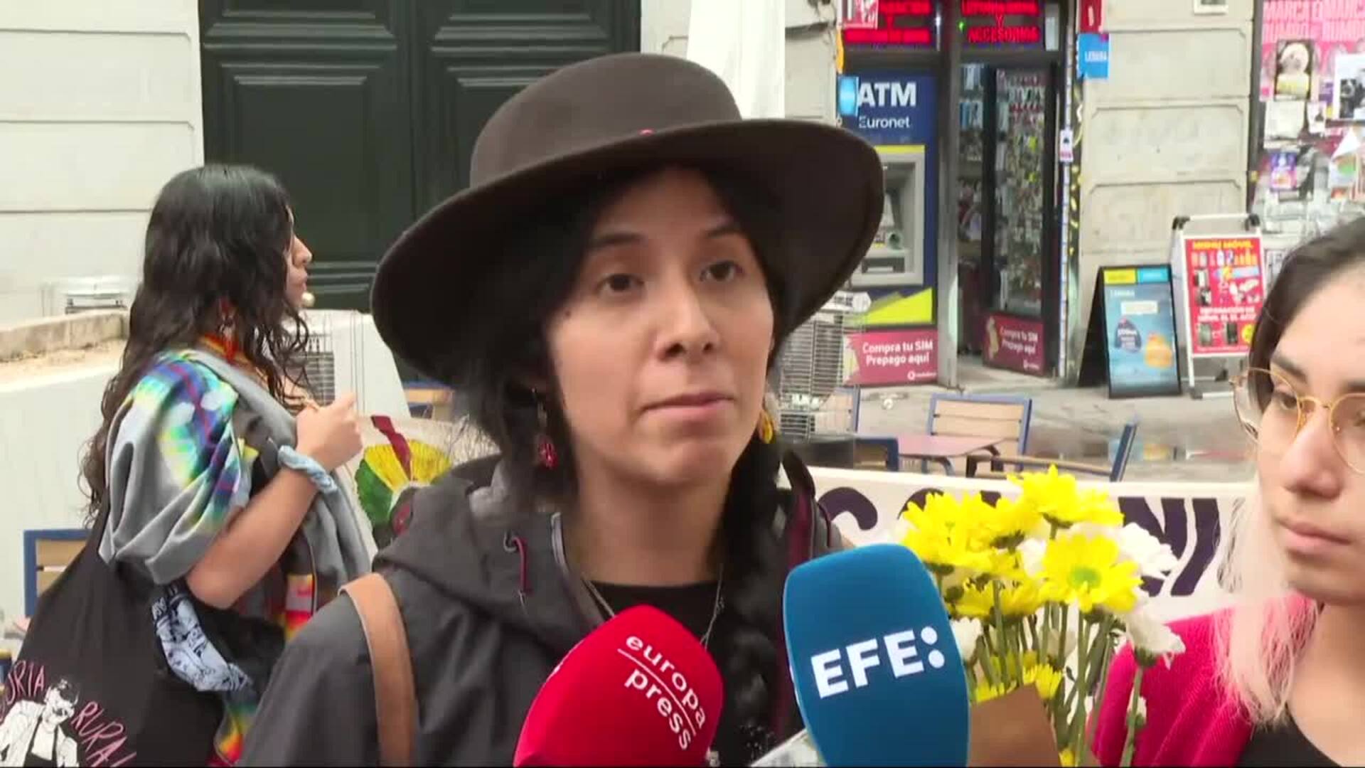 Manifestantes califican el 12 de octubre como un "genocidio"