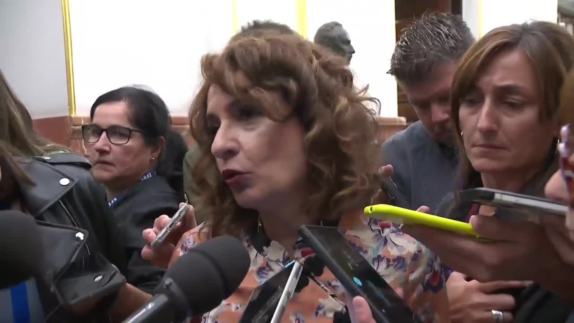 Montero ve "incomprensible" que Sumar propicie una derrota del PSOE en el Congreso