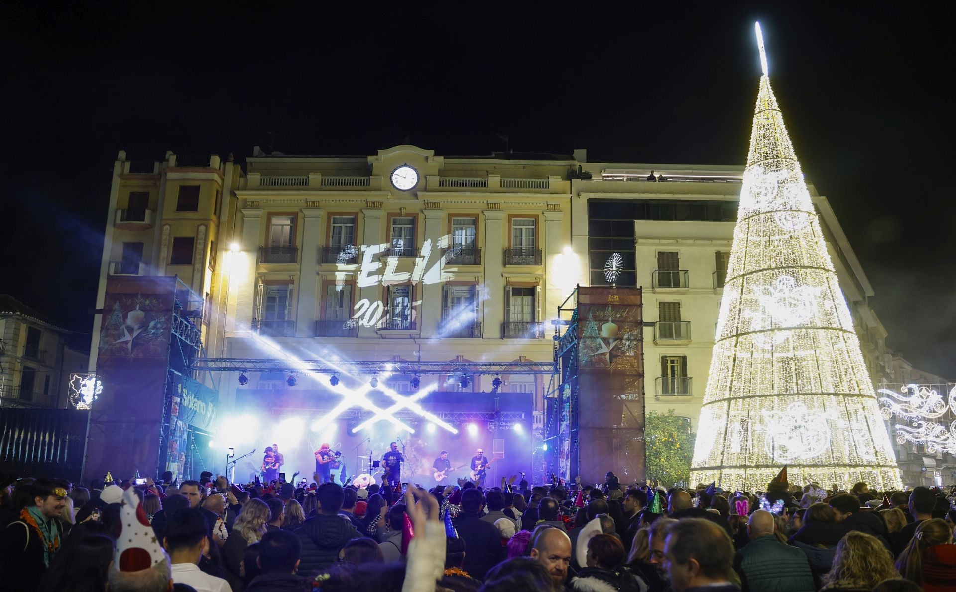 Así despidieron los malagueños el 2024 desde la plaza de la Constitución