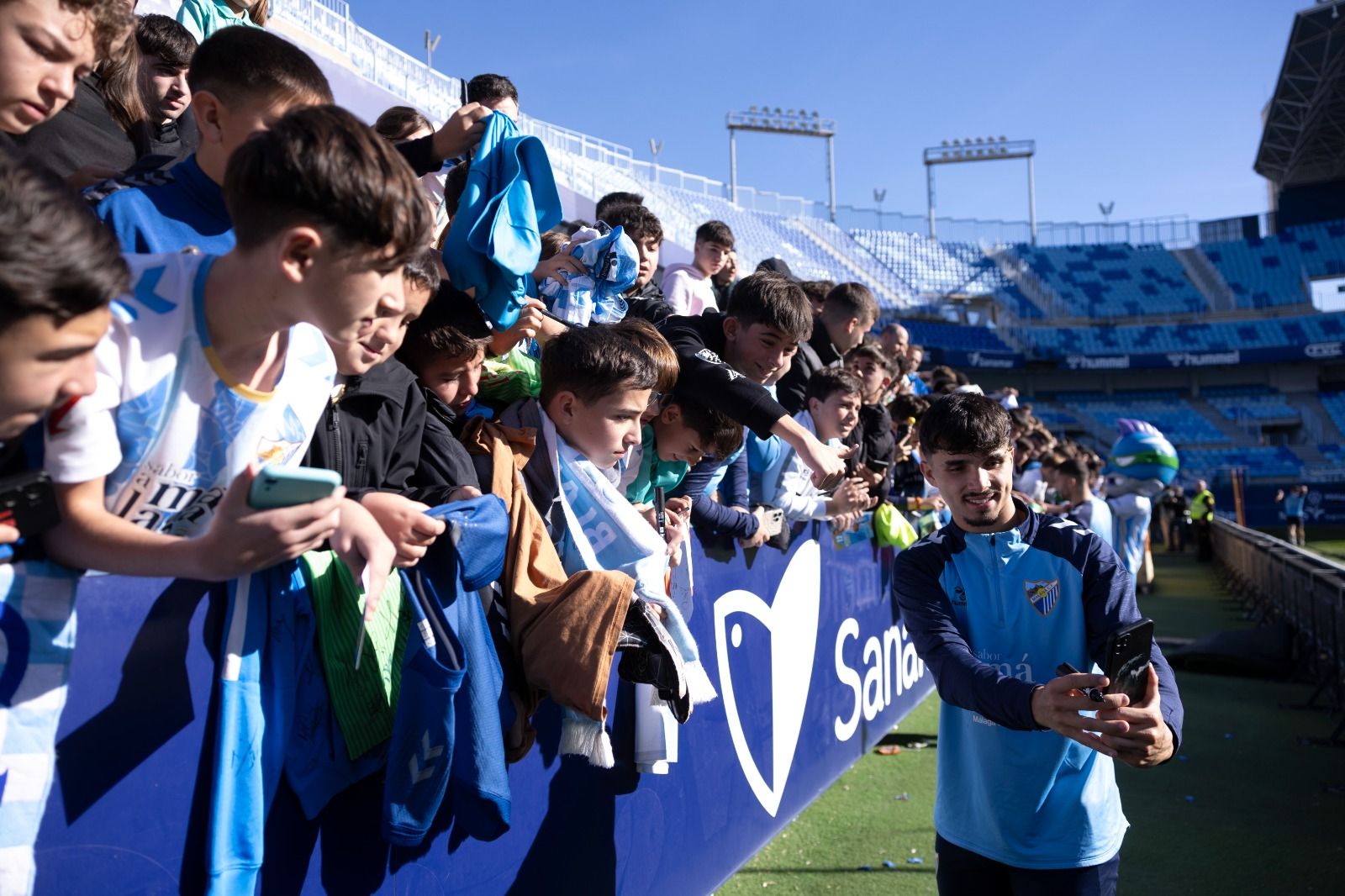 Entrenamiento a puertas abiertas del Málaga