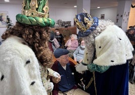 Los Reyes en Ronda visitan este viernes las residencias de ancianos, entre otros lugares.