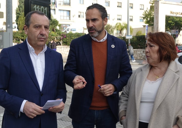 Pérez, en el centro, junto a Ruiz Espejo y Martín.