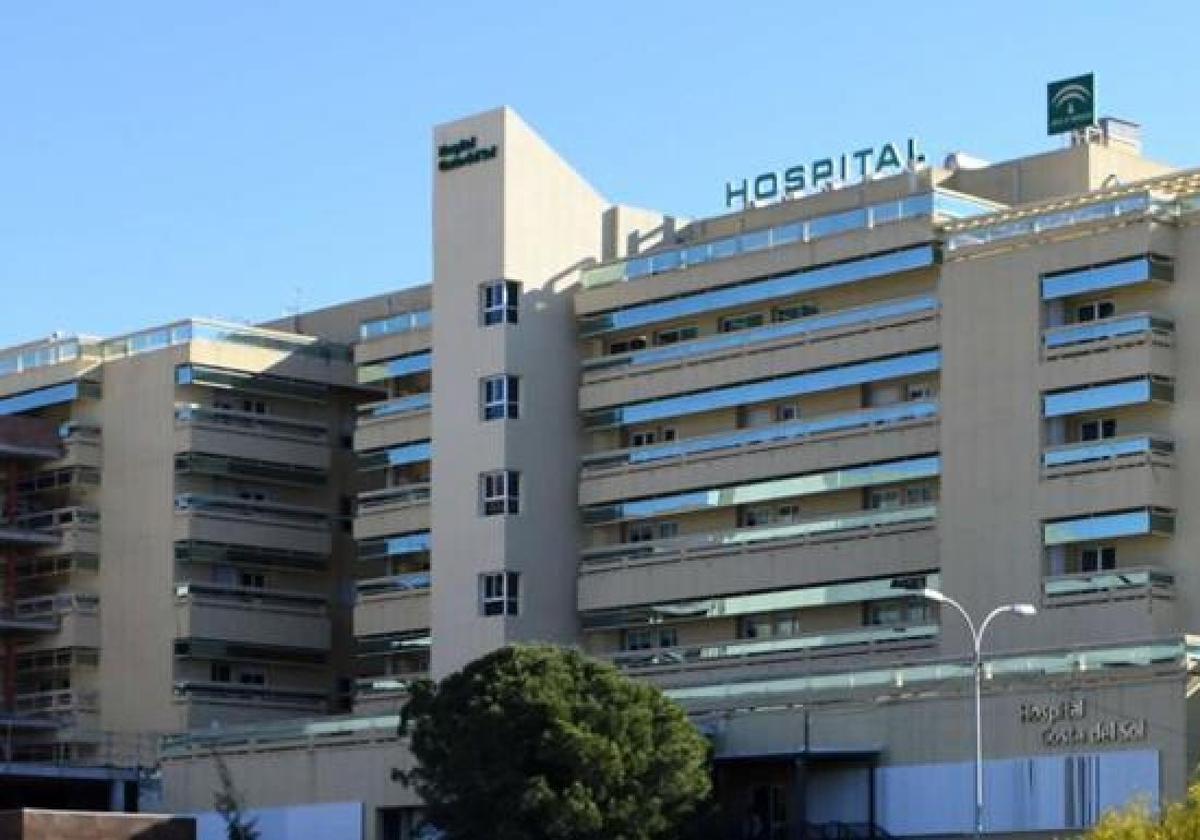 Muere el joven de 25 años que cayó en un colegio de Marbella cuando huía de la Policía