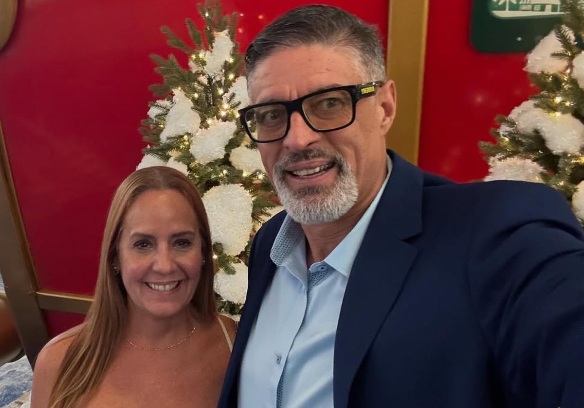 Piculín Ortiz, junto a su esposa la pasada Navidad.