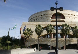 El edificio Torretriana de Sevilla, sede de la Cosejería de Economía, Hacienda y Fondos Europeos.