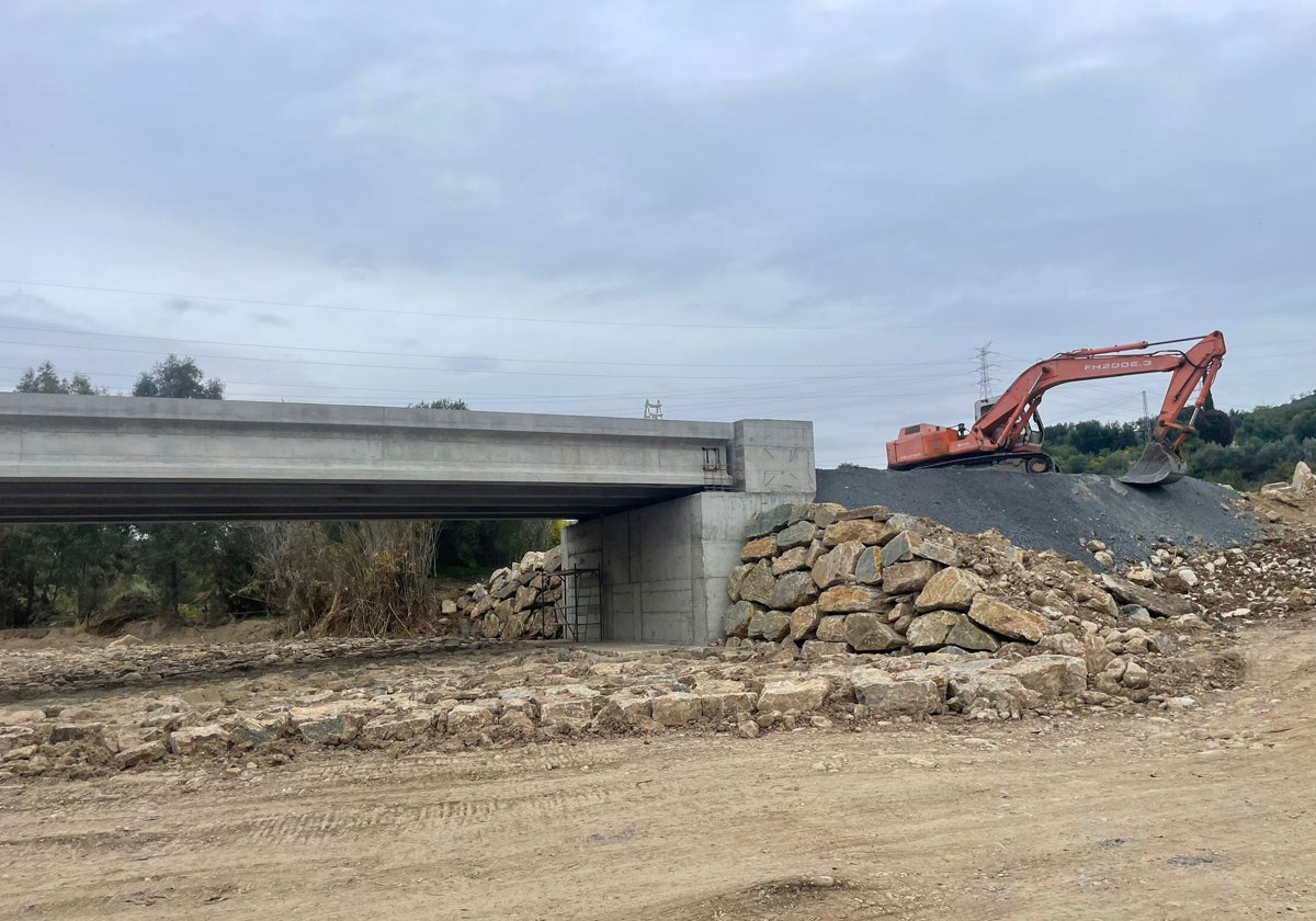 Las obras realizadas en el puente del Arroyo de las Piedra