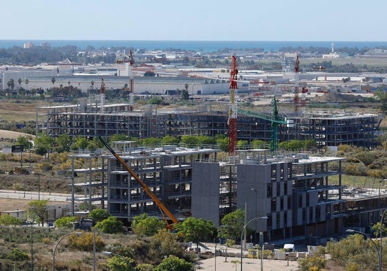 Obras de VPO promovidas por el Ayuntamiento de Málaga al oeste de la Universidad.