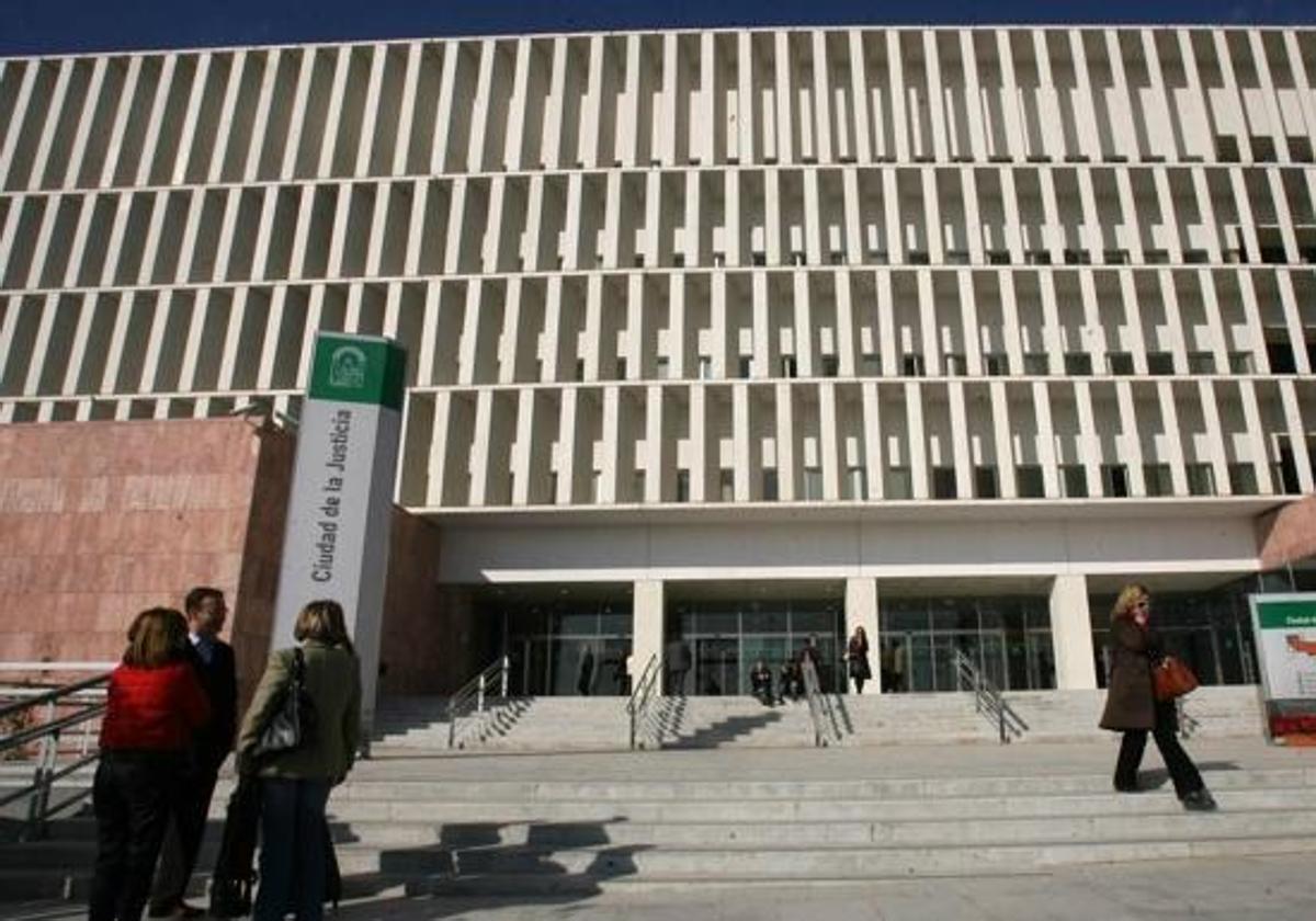 Condenado en Málaga por agredir sexualmente a una compañera que había tomado medicación para dormir