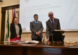 Ignacio Santos Amaya sustituye en el cargo de la Facultad de Medicina a Pablo Lara.