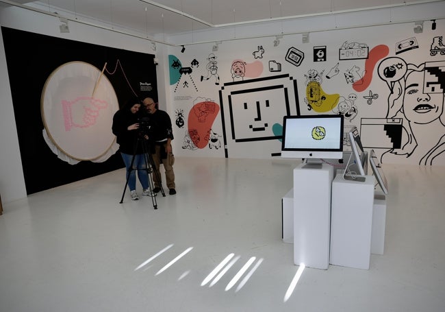 Exposición dedicada a Susan Kare, pionera del diseño digital.