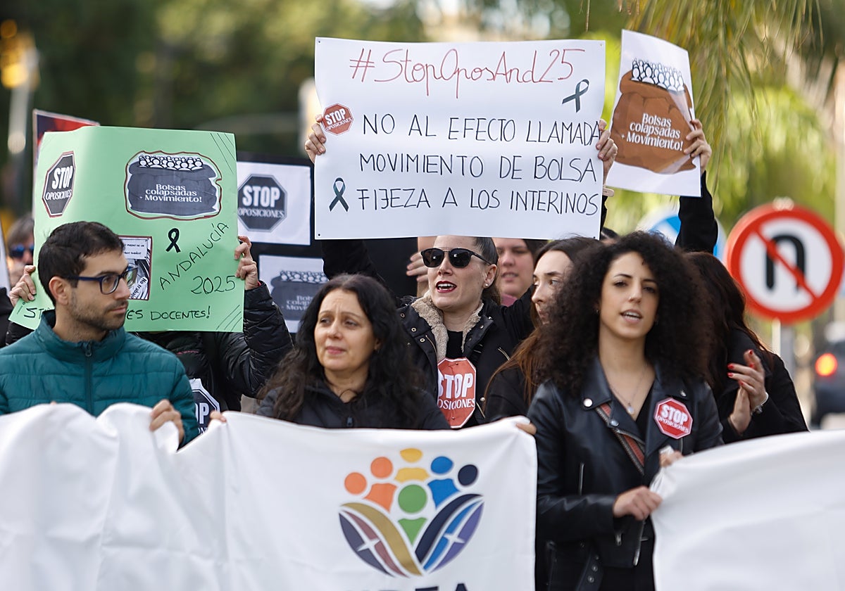 Educación cifra el seguimiento de la huelga de docentes interinos en ...