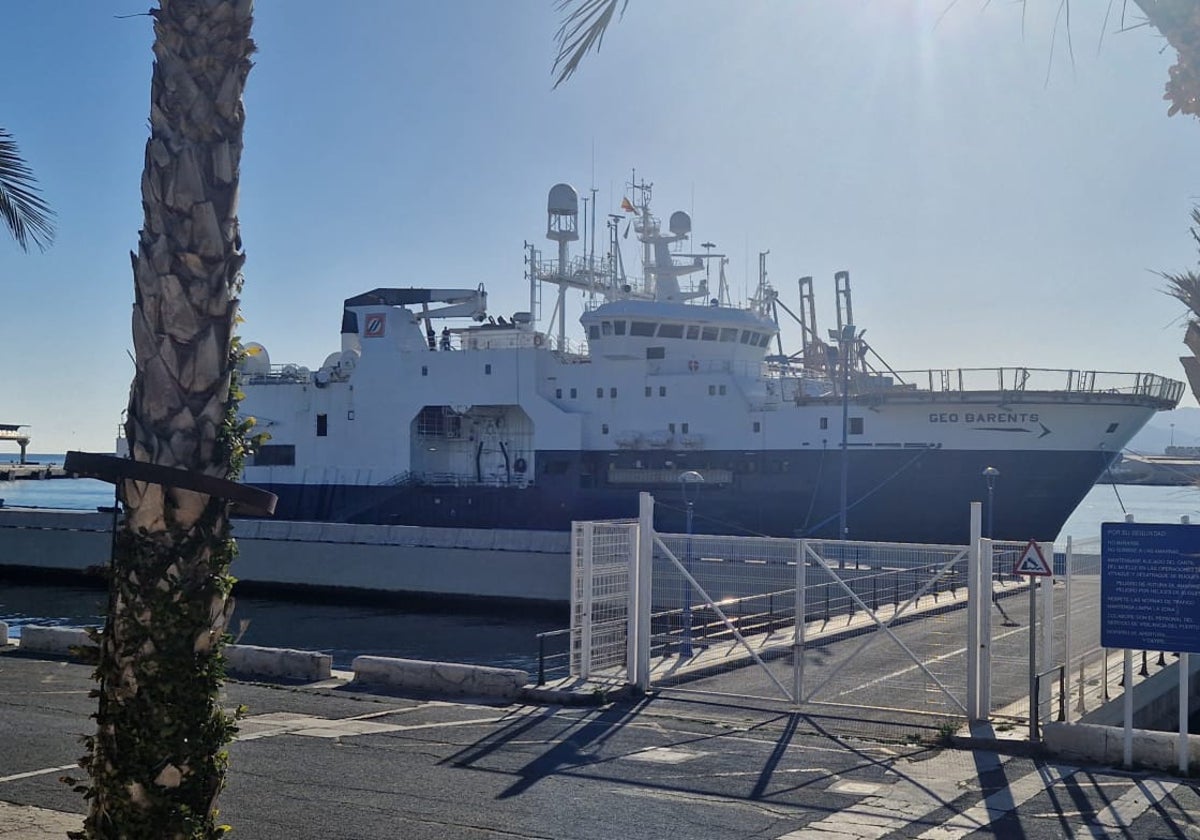 El Geo Barents, en el puerto de Málaga.