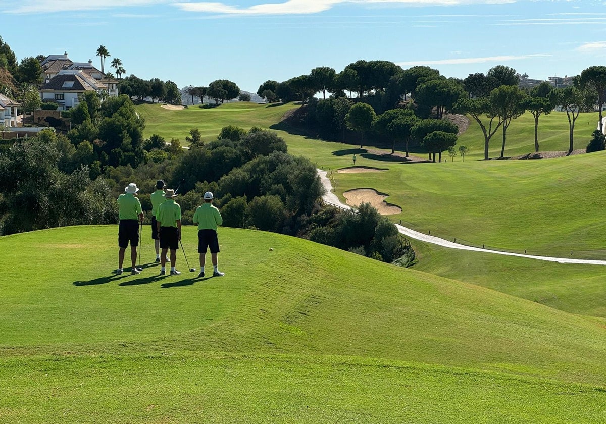 Los campos de golf del municipio son un importante atractivo turístico.