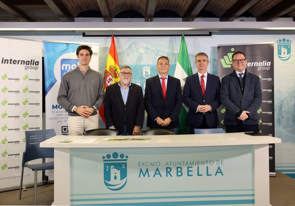 El director general de Innovación, Baldomero León; el asesor de Fomento Económico, Alejandro Freijo y el presidente del CIT, Juan José González, entre otros.