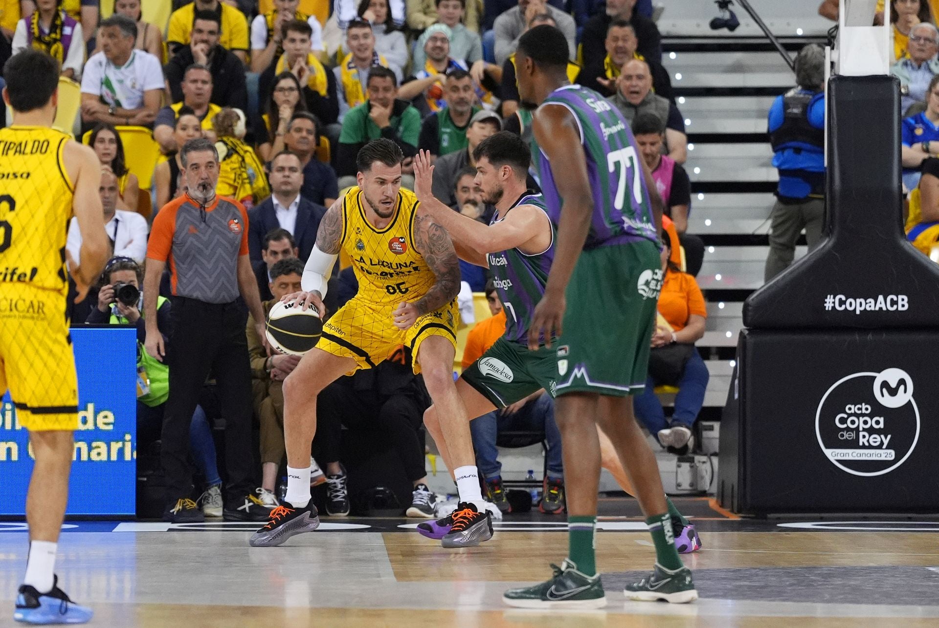 El Unicaja - La Laguna Tenerife, en imágenes