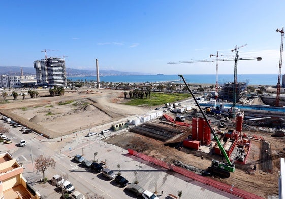 Obras en las parcelas de La Térmica y El Pato II.