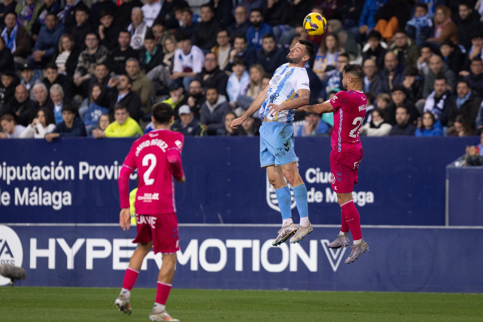 El Málaga-Tenerife, en imágenes