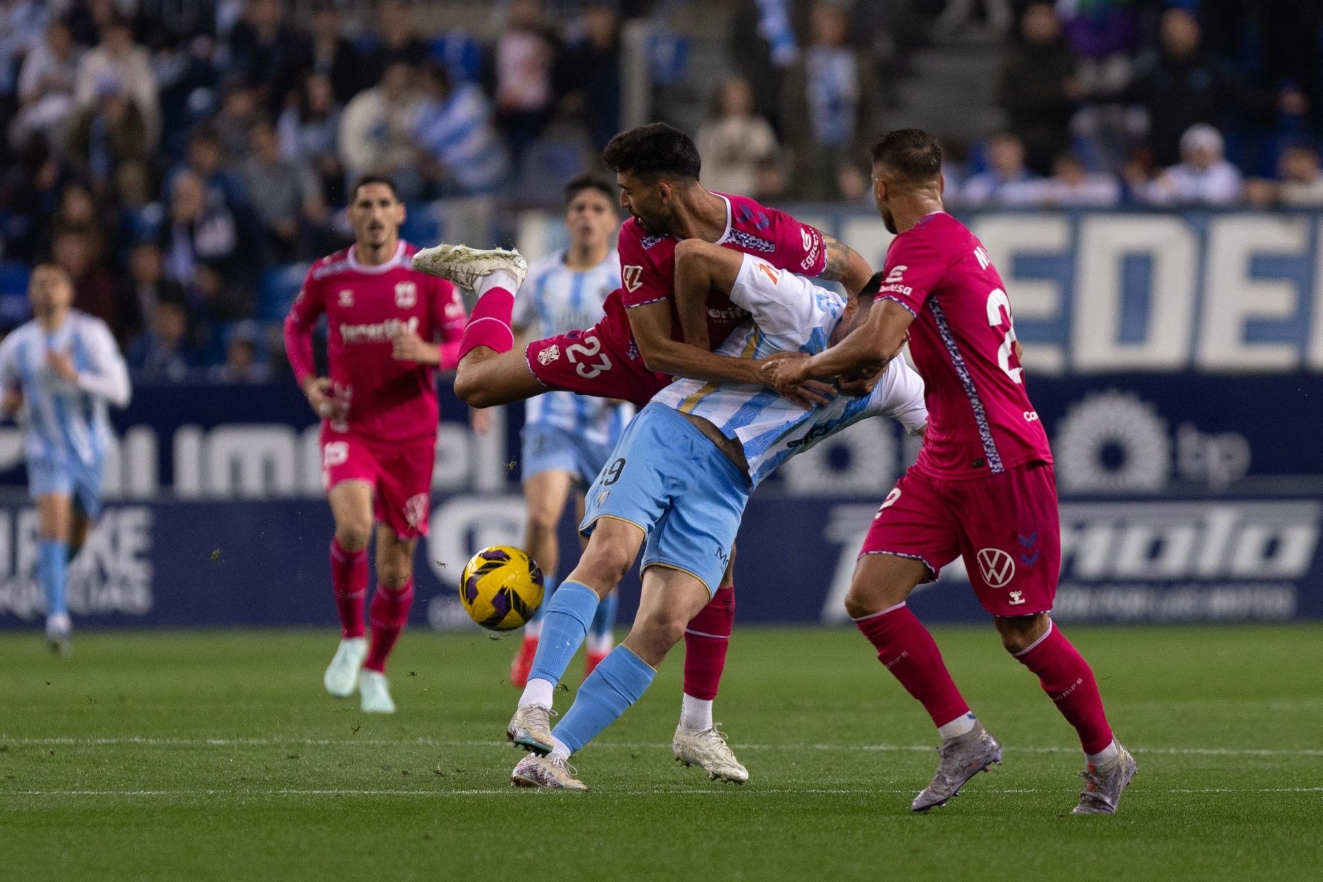 El Málaga-Tenerife, en imágenes