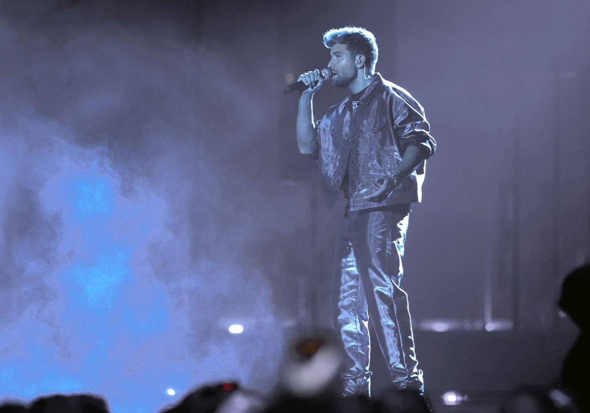 Pablo Alborán, durante su actuación en los Grammy Latinos celebrados en Sevilla en 2023.