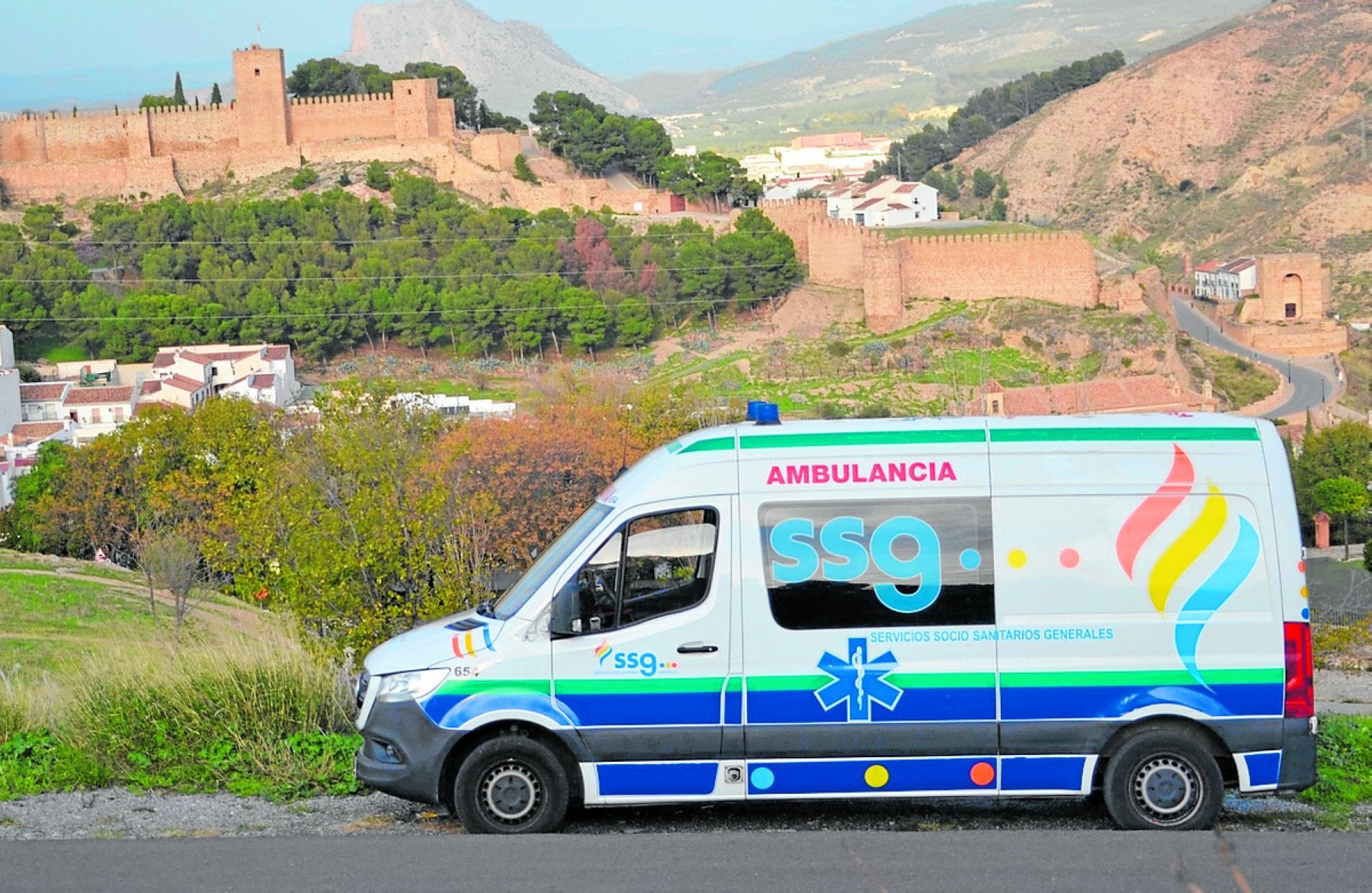 Uno de los vehículos de la flota de SSG durante un servicio en Antequera.