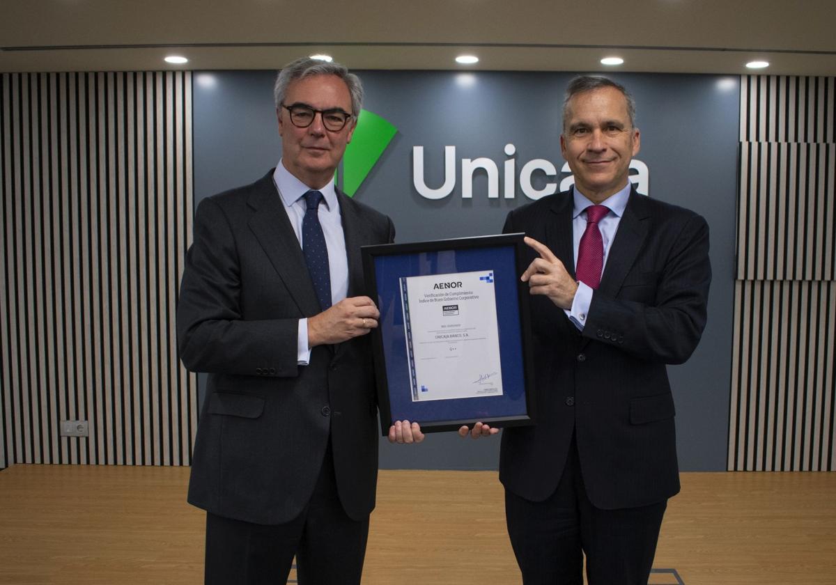 José Sevilla, presidente de Unicaja, y Rafael García Meiro, consejero delegado de Aenor.