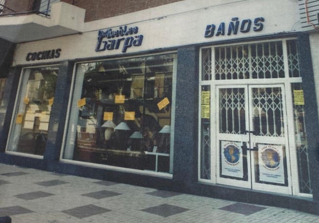 La tienda abrió como Muebles Garpa.