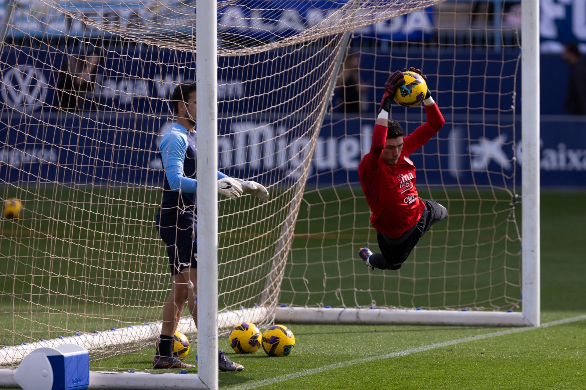 El entrenamiento del Málaga de puertas abiertas, en imágenes