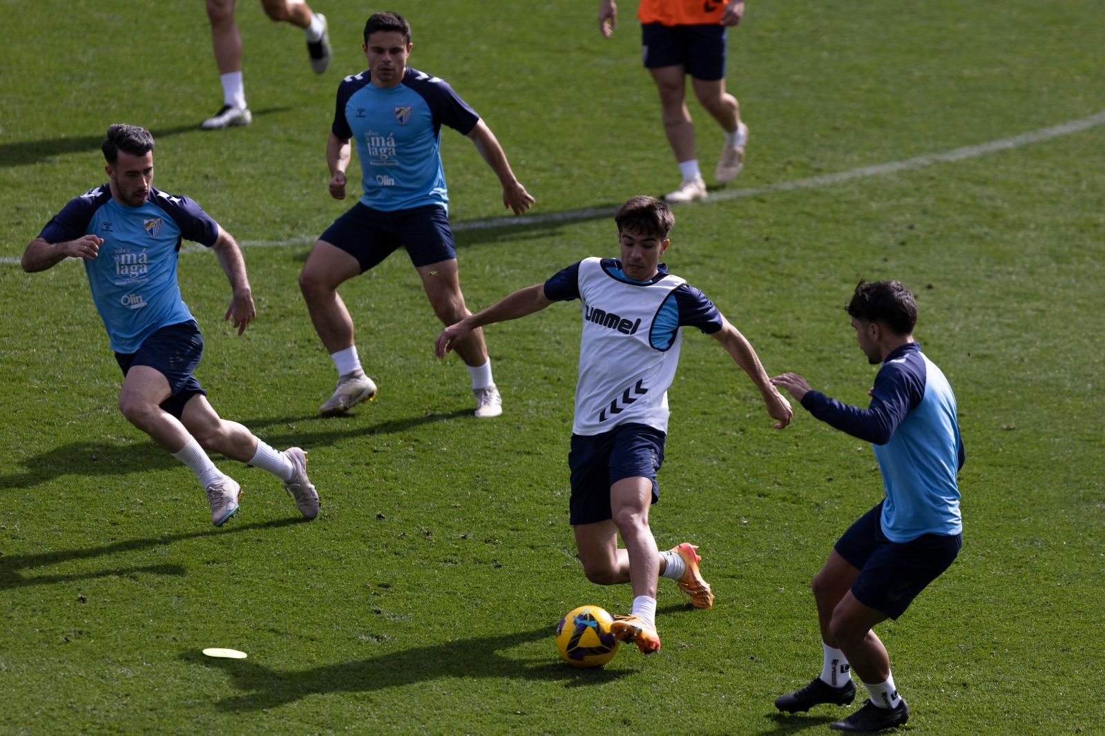 El entrenamiento del Málaga de puertas abiertas, en imágenes