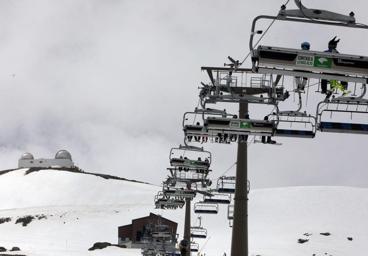 Huelga este sábado en remontes de Sierra Nevada al no haber acuerdo entre empresa y trabajadores