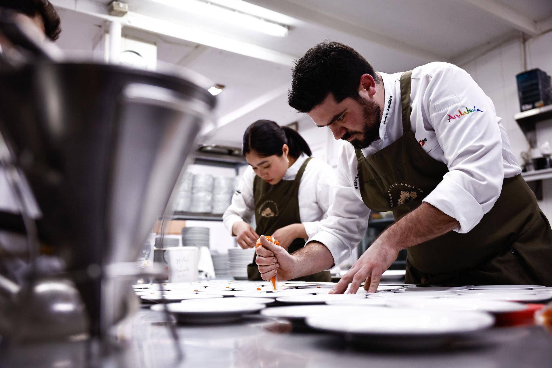 Cena de estrellas Michelin en el Festival Raíces en Málaga